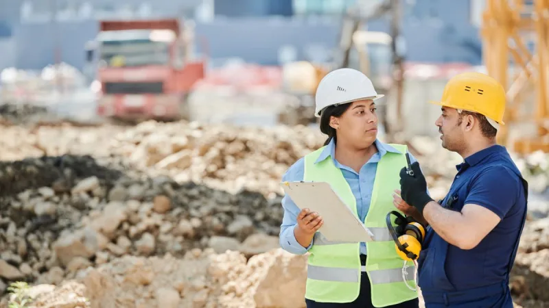 Toolbox Talks in Construction: How to Make Them Land (and Count)